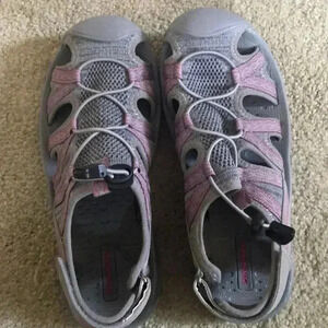 Dannto Women’s Gray & Pink Hiking Sandal-Size 40/EU or US Size 9